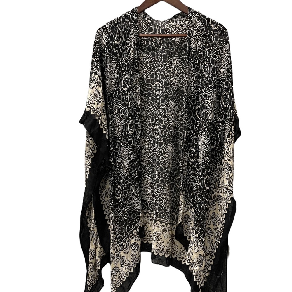 Paparazzi Saharan nights kimono one‎ size